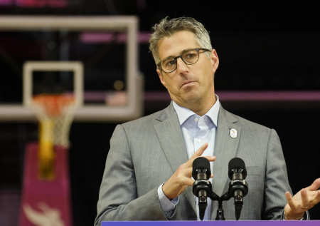 Главу оргкомитета Игр-2028 могут уволить из-за крупного скандала