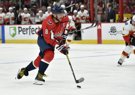 Овечкин отметился новыми успехами в матче НХЛ