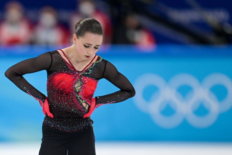 Камила Валиева после выступления в произвольной программе женского одиночного катания на соревнованиях по фигурному катанию на XXIV зимних Олимпийских играх в Пекине, 2022 год