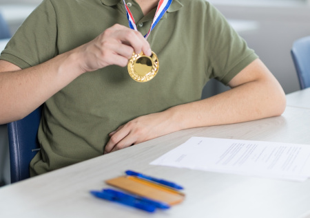 Российские школьники оставили позади Запад по золоту на олимпиадах