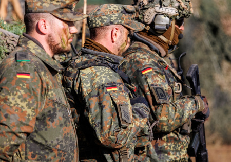 Германия может превратиться в нового военного гегемона Европы