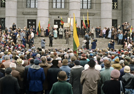 При русских было лучше: нищая Литва хочет вернуться к России