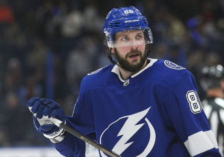 Игроки «Тампы» и «Флориды» схлестнулись в массовой драке из-за Кучерова