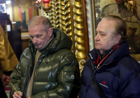 Борющийся с раком Стержаков пришел проститься со вдовой Алексея Баталова