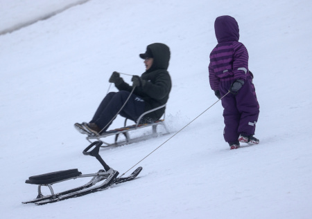 В Госдуме предложили подарить школьникам свободные выходные