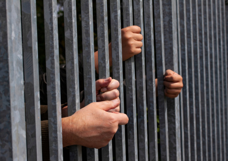 В Киеве заключенные жалуются на нехватку лекарств во время эпидемии