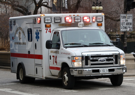 Сотрудник ресторана окунулся головой во фритюрницу и умер