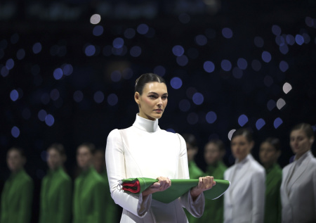 Девушка Ди Каприо приняла участие в открытии Олимпиады в Италии