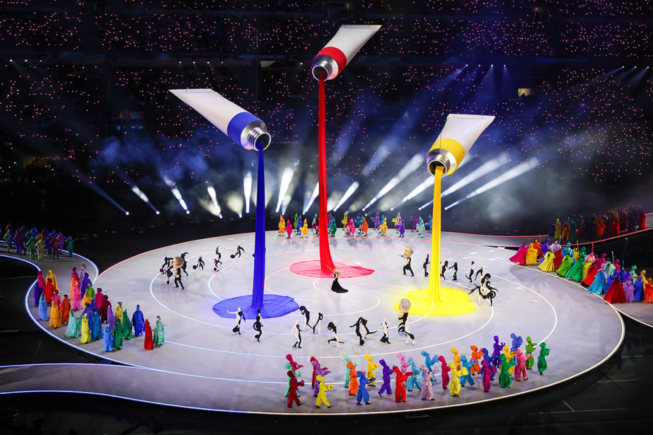 Церемония открытия XXV зимних Олимпийских игр на стадионе «Сан-Сиро» в Милане