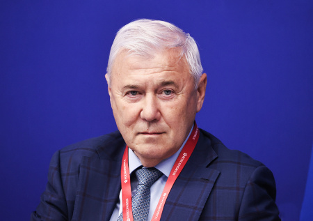 «Бывает, карты блокируют зря»: Аксаков о мошенниках, цифровом рубле, ценах