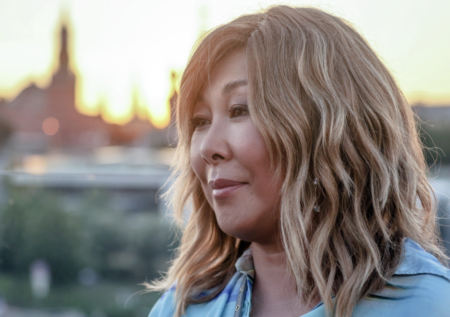 Биография, слова об СВО, личная жизнь: певице Аните Цой — 55