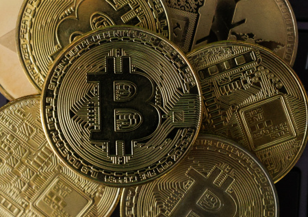 Криптобиржа по ошибке раздала пользователям биткоинов на миллиарды рублей