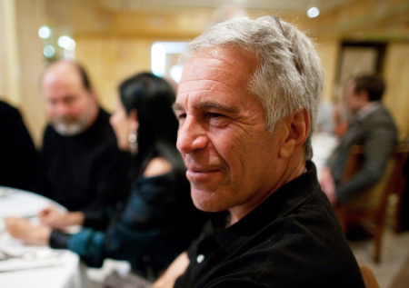 Стало известно, где Эпштейн хранил свои миллионы