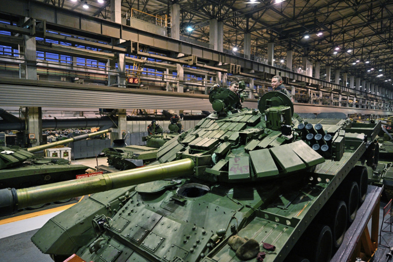 Танк Т-72 в механосборочном цехе Уралвагонзавода