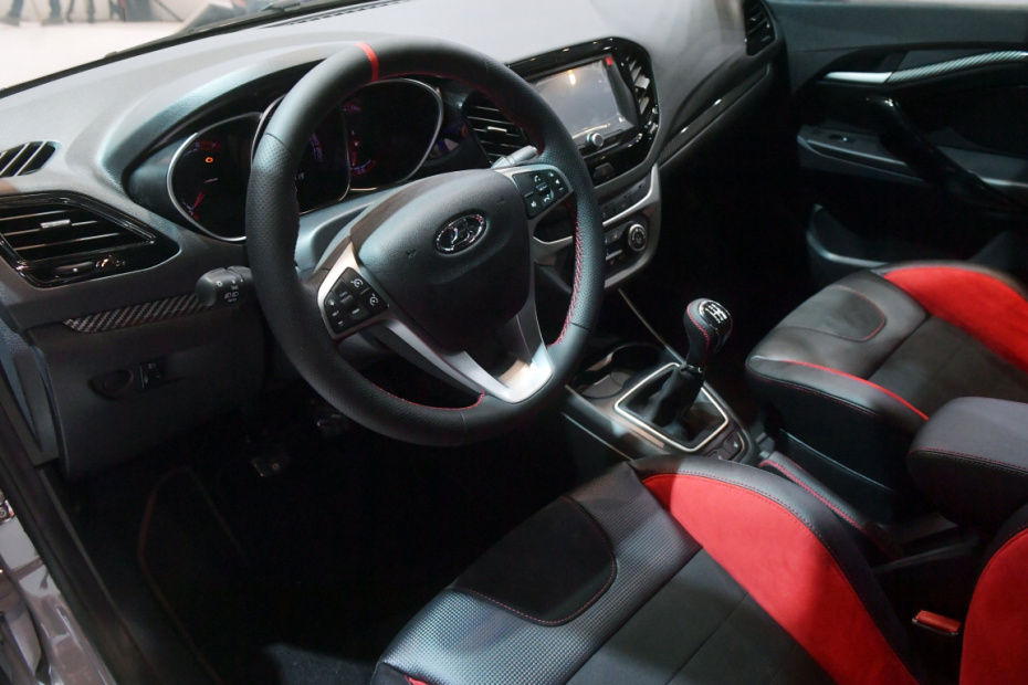 Салон автомобиля Lada Vesta Sport