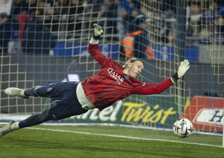 Сафонов сохранил ворота «сухими» в игре с «Марселем»