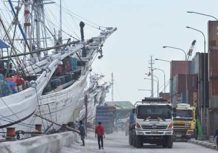 Евросоюз готовится нанести удар по портам Индонезии и Грузии