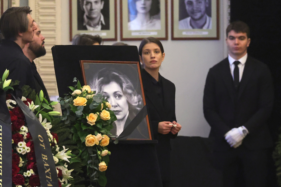 Церемония прощания с заслуженной артисткой России Ольгой Чиповской