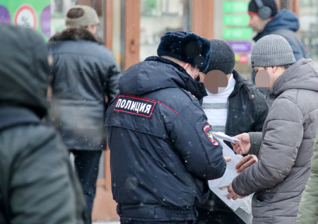 Раскрыто число мигрантов, депортированных из Подмосковья из-за инфекций