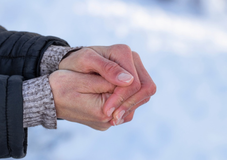 Травматолог назвал главную ошибку при обморожении