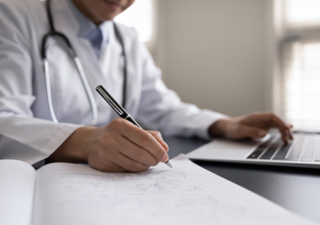 Раскрыты данные о здоровье внезапно скончавшегося в туалете школьника