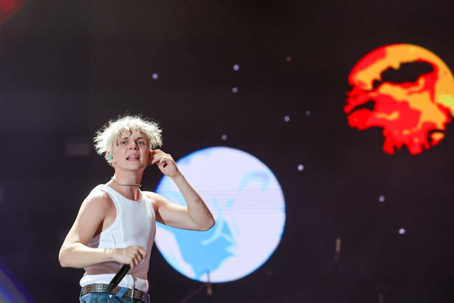 Ваня Дмитриенко