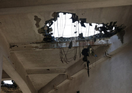 В Казани обрушилась часть крыши пятиэтажки