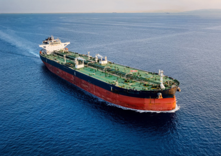 В Лондоне рассматривают продажу нефти с захваченных танкеров