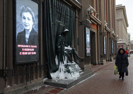 «Оля перетекла в Аню»: как прошло прощание с актрисой Ольгой Чиповской