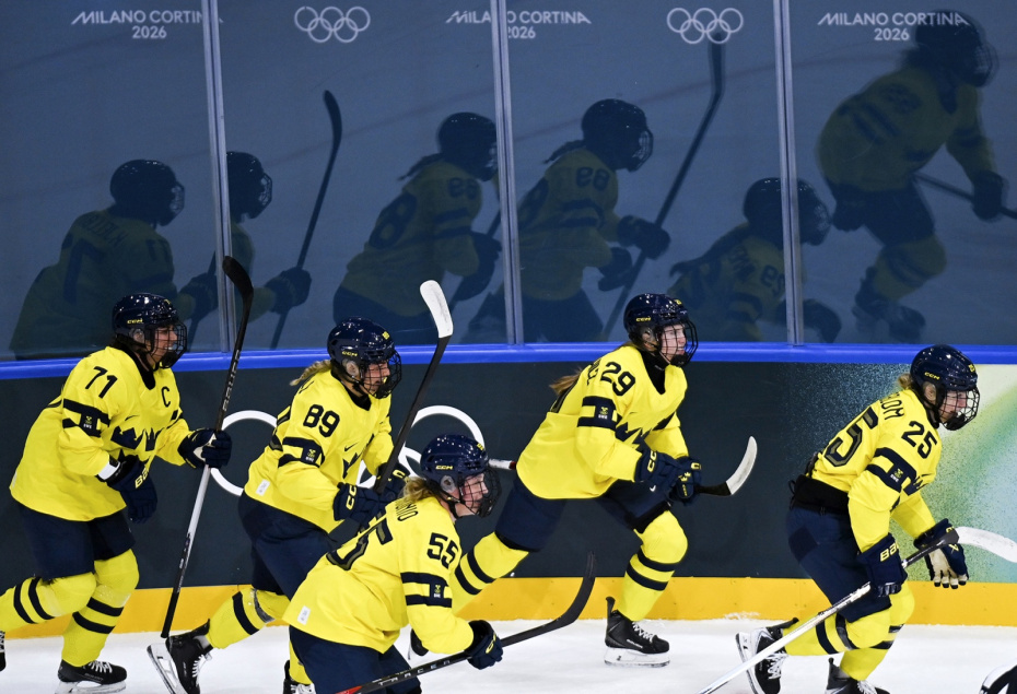 Шведская сборная по хоккею