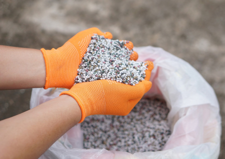 ЕС намерен установить квоту на импорт аммиака из России