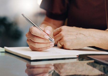 Писательницу уличили в сексуализации детей в романе