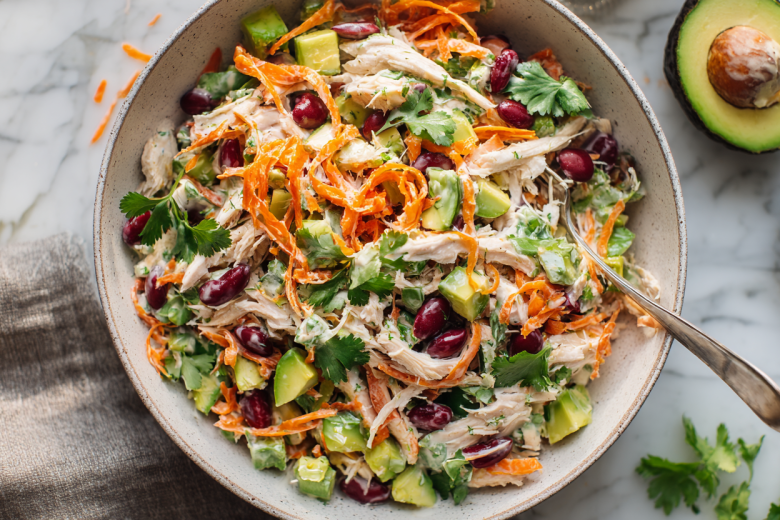 Готовим салат с копченой курицей без усилий