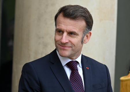 «Заговорил лозунгами»: политолог о смене курса внешней политики Макрона