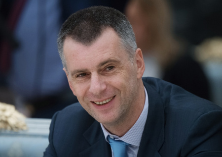 Вечеринки в Куршевеле, президентская гонка, Е-мобиль: куда пропал Прохоров