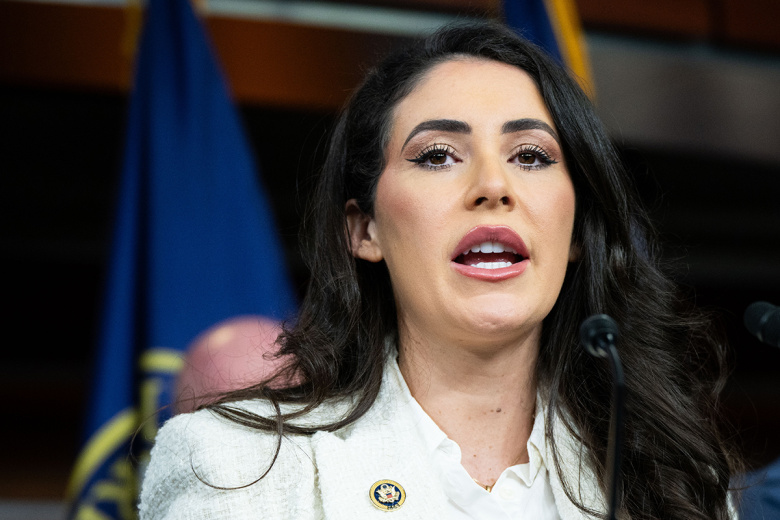 Анна Паулина Луна