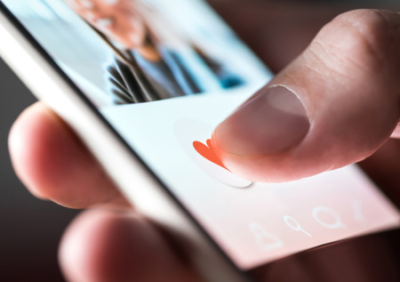 Названы основные мошеннические схемы в преддверии 14 февраля