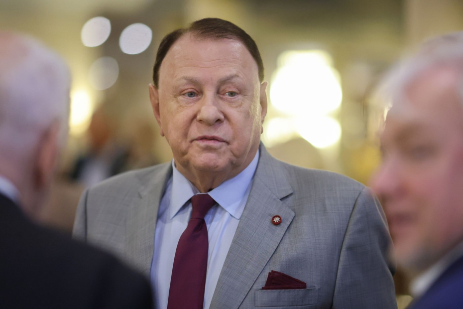 Марк Варшавер