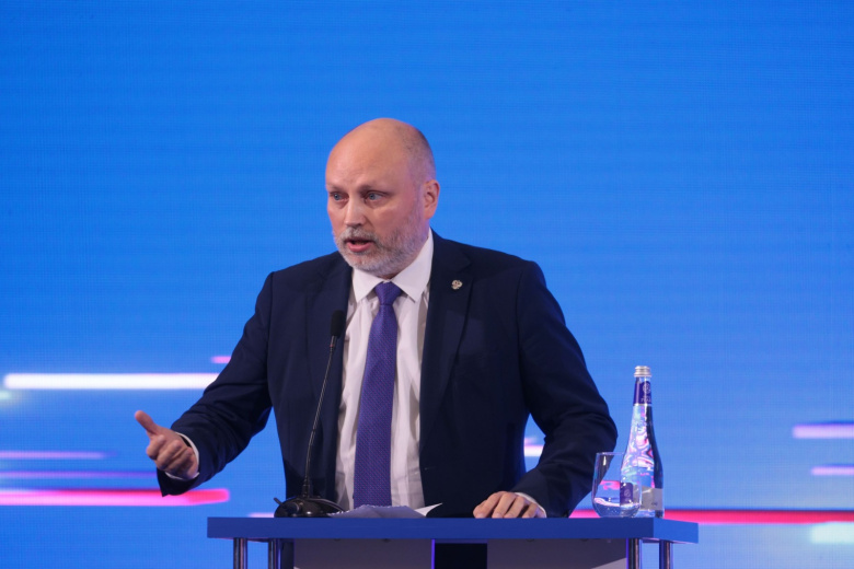 Владимир Рогов