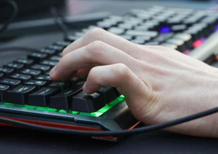 Хакеры похитили тысячи откровенных снимков моделей