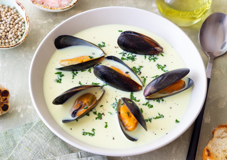 Мидии в кокосовом молоке: секрет ужина, который сведет с ума
