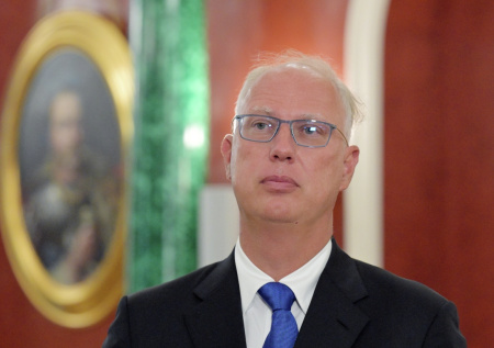 «Провоцирует папочку»: Дмитриев о жесте Каллас в адрес администрации Трампа