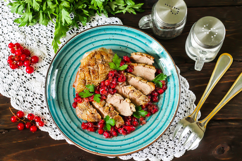 Романтический ужин для гурманов: утиная грудка с ягодным конфитюром