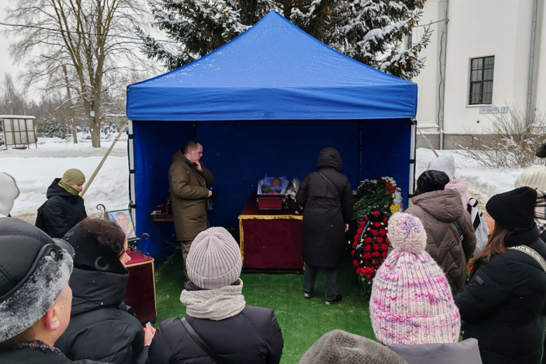 Прощание с девятилетним мальчиком Пашей Тифитулиным в Санкт-Петербурге