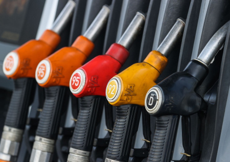 Раскрыто, как АЗС зарабатывают на импульсивных покупках водителей