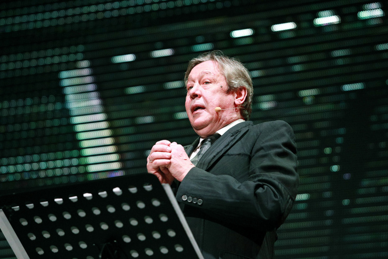 Михаил Ефремов