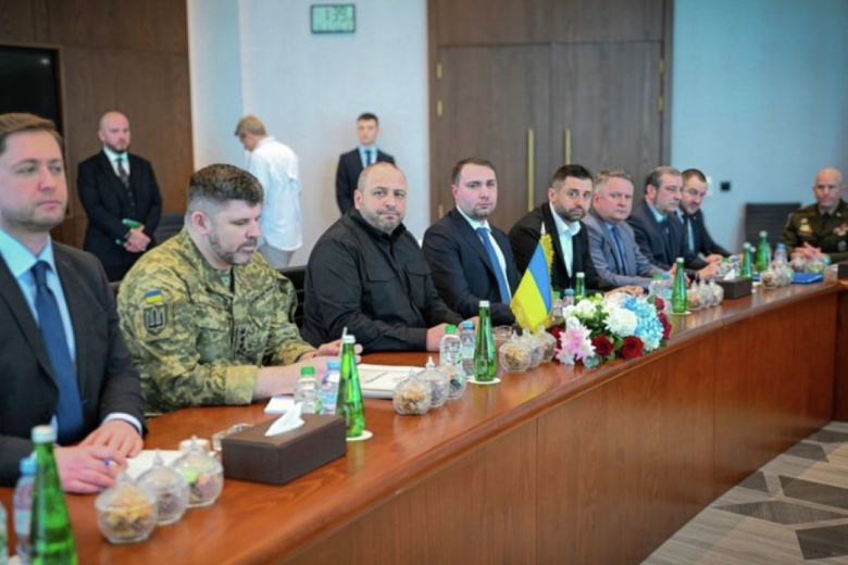 Украинская делегация участвует во втором раунде переговоров представителей РФ, США и Украины в Абу-Даби