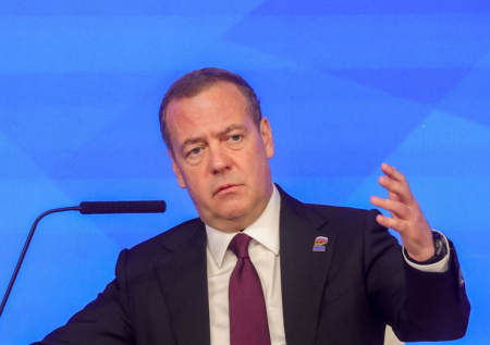 Медведев рассказал про съезд «Единой России» в августе