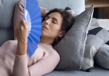 Врач перечислила основные симптомы метеочувствительности