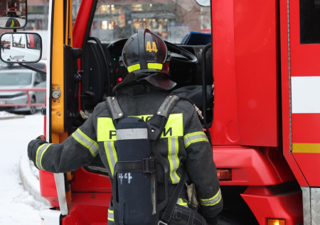 Власти раскрыли причину пожара на НПЗ в Ухте